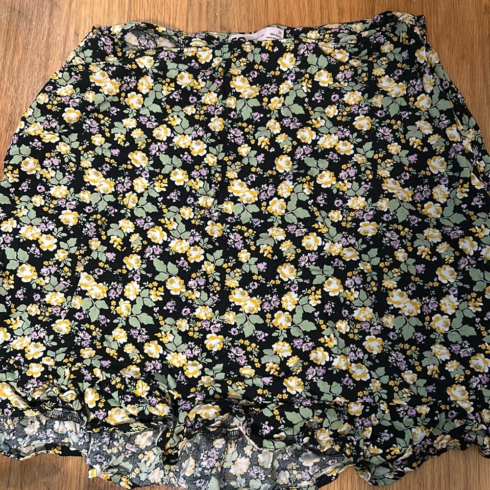 SO Mini skirt - Floral Pattern Black